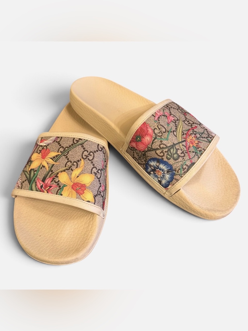EUC Gucci Women’s GG Slide in Flora Print - Size 41/10 US